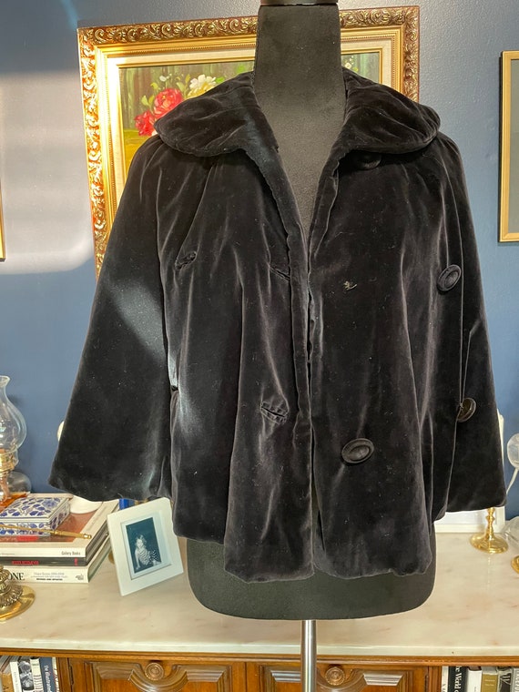 Very old vintage/antique cape Gem