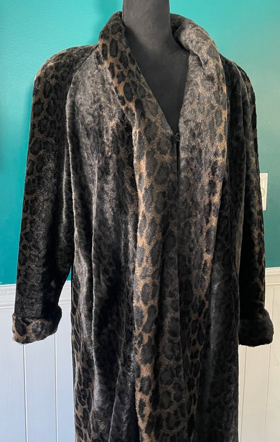 Vintage Animal Print Ombré Faux Fur Coat