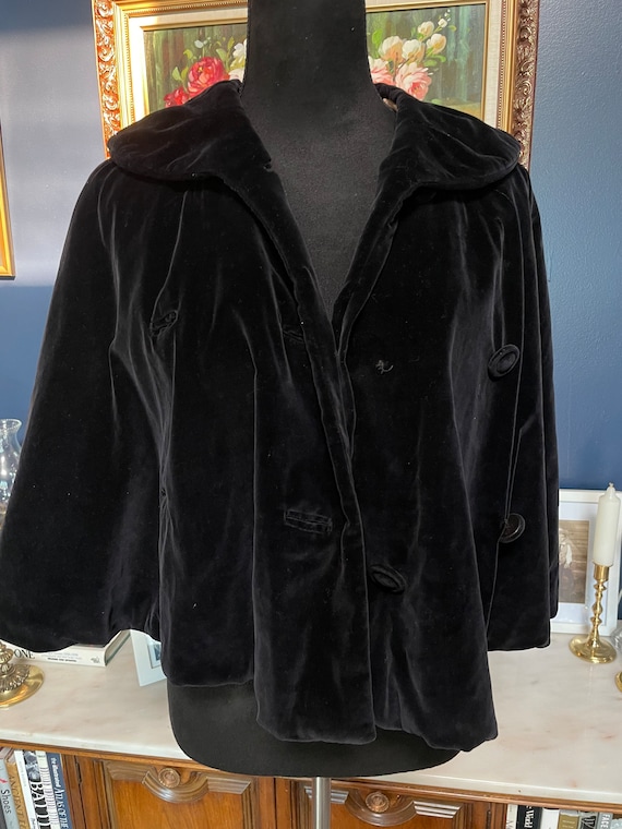 Very old vintage/antique cape Gem