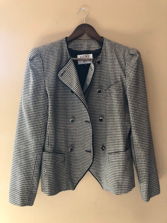 Houndstooth blazer and pencil skirt set - image 2