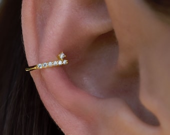 Ear cuff, dainty ear cuff, minimalist ear cuff, delicate ear cuff, gold ear cuff, silver ear cuff