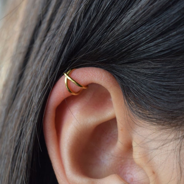 Criss cross ear cuff, 18k gold ear cuff cross, Non piercing ear cuff, Cross ear cuff , Dainty ear cuff, Minimalist ear cuff, Tiny ear cuff