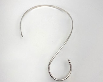 Sterling Silver Simple Design Curved Wire Collar Necklace