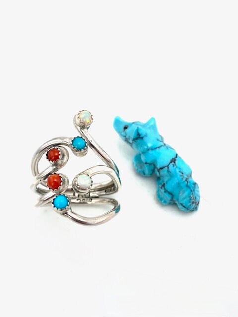 Huge Zuni Native American Coral Disney Looney Tunes Sterling Silver Ring Huge Zuni Native American Coral Disney Looney Tunes Sterling Silver Ring