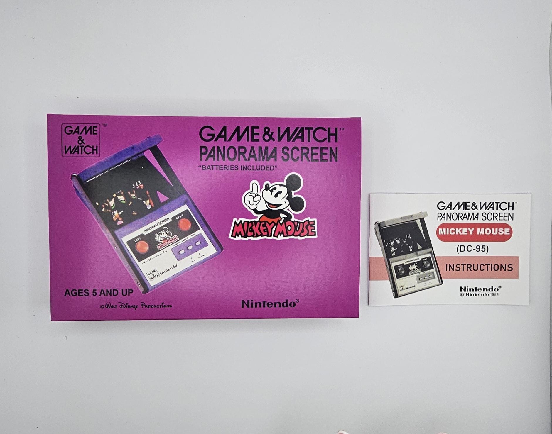 Mickey Mouse Panorama Screen DC-95 Game & Watch Box and Manual