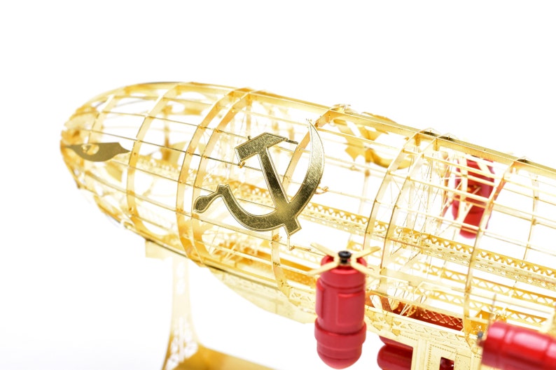 Airship，game peripheral，red alert，educational toys，full internal model，PE Detail Model，Kirov Airship，pc Games，Jigsaw Puzzles，model kit，model airplane kit，etching model kit，etch kits