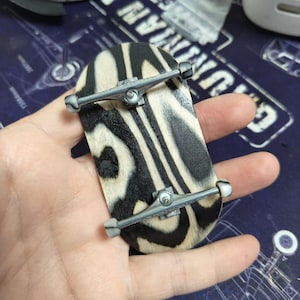 Personalized 50mm Maple Fingerboard Deck: Collectible Mini Skateboard