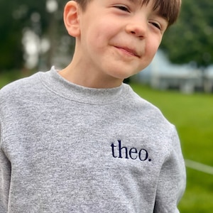Benutzerdefinierte Kinder besticktes Namens-Monogramm-Sweatshirt für Jungen und Mädchen, Jungen-Monogramm-Sweatshirt, personalisiertes Namens-Sweatshirt für Kinder