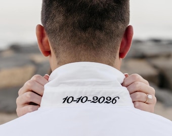 Button Up Shirt With Wedding Date, Popped Collar Customized Shirts for Bridal Party, Minimalist Wedding Day Button Down, Mini Monogram