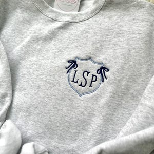 Sweet Bow Monogram Crest Sweatshirt, Country Club Style Initials Pullover, Old Money Vibes Crewneck Embroidered Monogram, Simple & Dainty