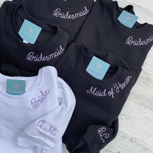 Sudadera de novia, camisa bordada con punto de cadeneta para señora, sudadera personalizada, bordado en las mangas, cuello bordado, regalo de propuesta de dama de honor