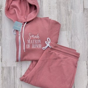 Hoodie and Jogger Set for Bridal Party, Super Soft Matching Sweatpants For Bride, Bridesmaid Getting Ready Outfit, Personalized Lounge Set,