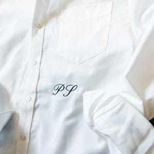 Chemise boutonnée Oxford à monogramme, chemises de mariée avec calligraphie élégante