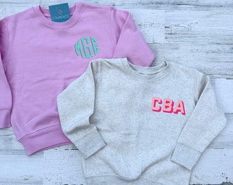 Monogramm Kleinkind Sweatshirt, personalisierte Kleinkind Shirt, Benutzerdefinierte Jugend Kleinkind bestickt Sweatshirt, Geschenk für Kinder, Kinder Initialen Rundhalsausschnitt