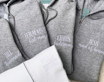 Felpa con zip personalizzata, felpe con cappuccio per feste di matrimonio, felpa con zip per il giorno delle nozze della signora, outfit per la preparazione, felpa con zip con monogramma, felpa con cappuccio della signora