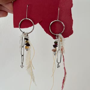 Boucles d'oreilles pendantes en argent 925 faites main en soie avec tourmaline, jaspe mookaite et quartz