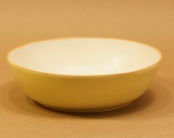 Butter Yellow Bowl-Ceramic-Kitchen Decor-Handmade-Pottery-Home Decor-Salad Bowl-Serving Bowl-Mixing Bowl-Display