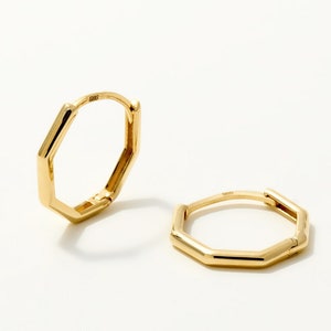 Sechseckige Ohrringe aus 14K solid Gold, Huggie Hoop für sie, schicker Ohrring für bestes Geschenk, geometrischer Schmuck für Frauen, Geburtstagsgeschenk für sie