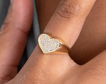 14K Solid Gold Signet Heart Ring, Real Gold Heart Ring, Minimalist Love Ring, Heart Jewelry, Dainty Heart Ring, Women Statement Ring