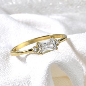 14K Solid Gold baguette birthstone ring, Custom Gift in 10k Solid Gold for women, Personalized ring gift, Gemstone Jewelry for promise ring