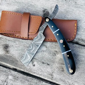 Handmade Damascus Steel Straight Razor Groomsman Boyfriend Gift With Shaving ready Classic Barber Blade Perfect Gift for Men Gift for Him