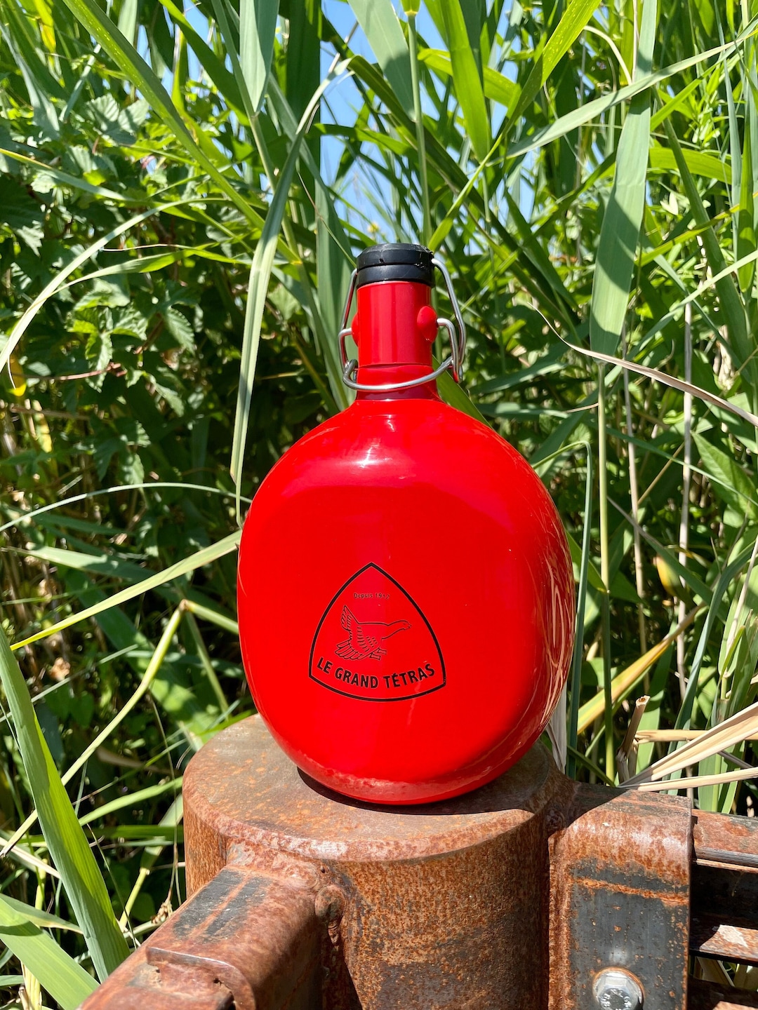 Gourde rouge vintage de Tournus Le Grand Tetras Fabriquée