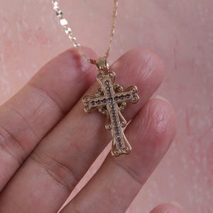 14k Gold Cross Pendant / Dainty Cross / Religious Pendants / Gold Jewelry / Gift for Women Men