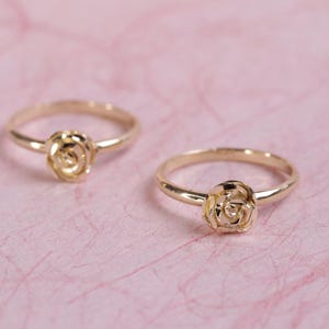 14k Yellow Solid Gold Ring / 14k Flower Ring / Dainty Floral Ring / Gift For Her