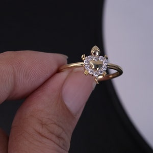 Anillo de tortuga pequeña de oro de 14k / Anillo de animales cúbicos delicados / Anillo de tortuga de buena suerte / Regalo para ella