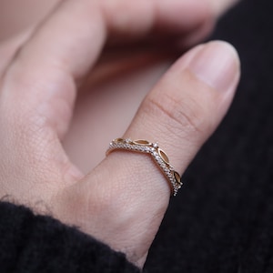 14k Unique Design Crown Ring / Dainty Princess Ring / Queen Crown For Girls / Minimalist Ring / Birthday Gift