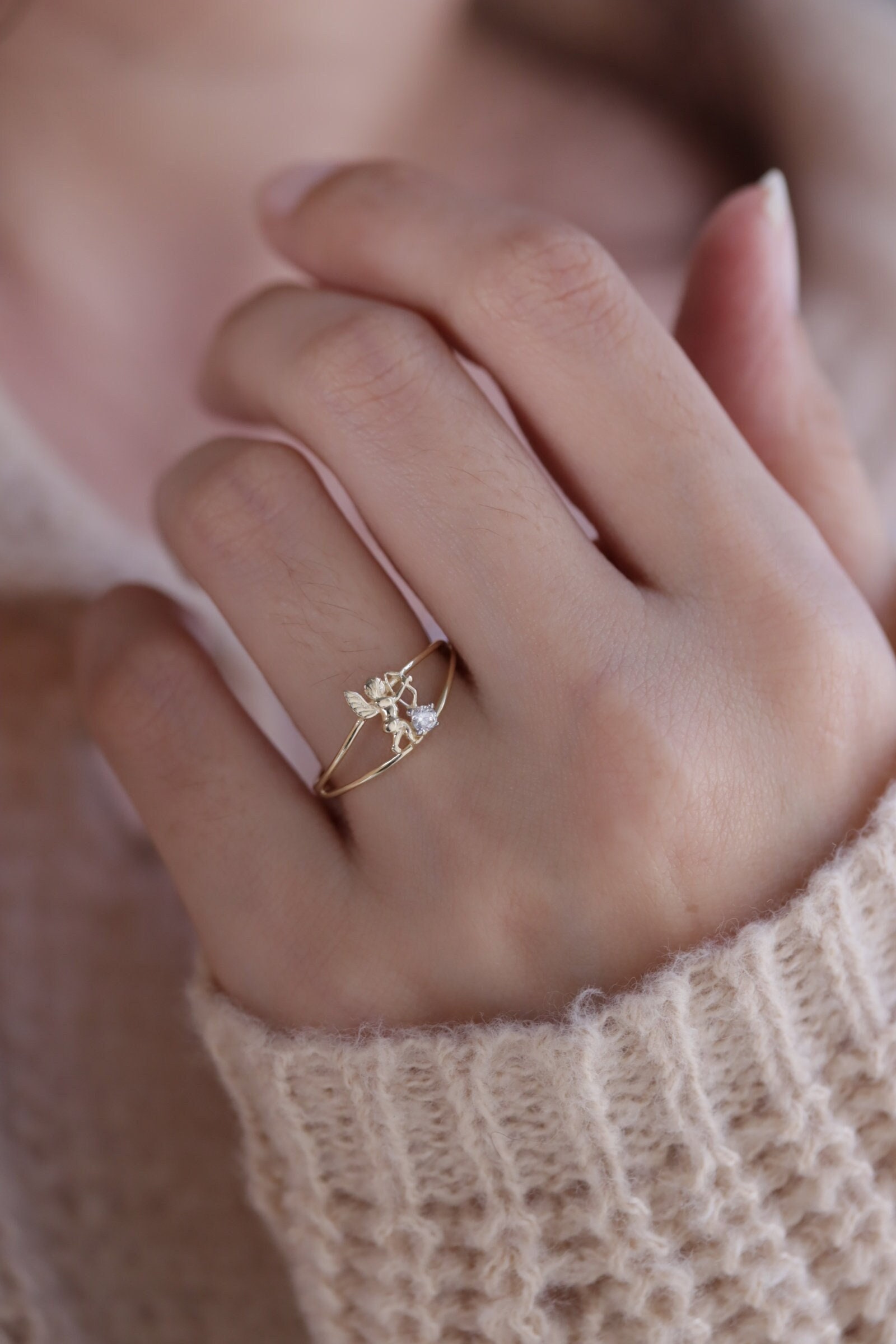 Angel ring deals gold