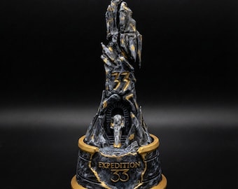 Handbemalte Monolith Statue: Clair Obscur Expedition 33 Fan Art Diorama