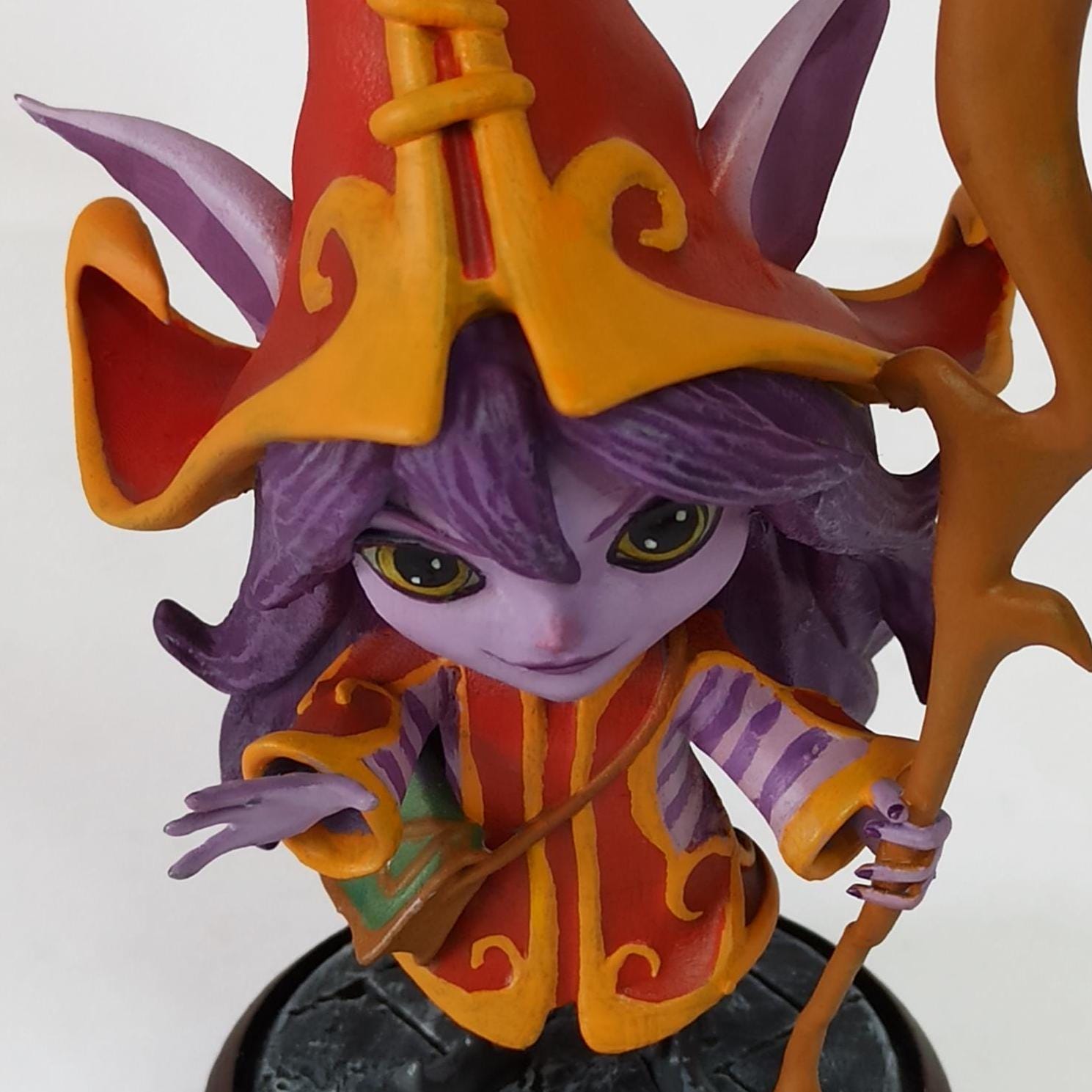 【外装なし特価】League Of Legends ルル　フィギュア 手描きのルルフィギュア：リーグ・オブ・レジェンド
