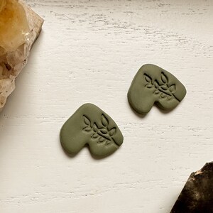 Green Clay Stud Earrings, Boho Stud Earrings, Polymer Clay Studs, Leaf Stud Earrings, Nature Earrings, Boho Earrings, Trendy Clay Earrings