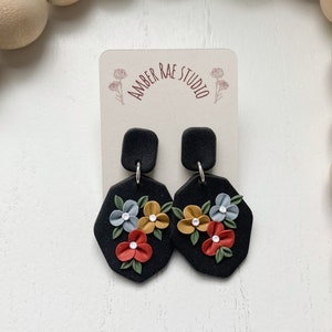 Floral Clay Earrings, Black Boho Earrings, Spring Earrings, Jewelry Gift for Her, Clay Earrings, Flower Earrings, Floral Statement Earrings