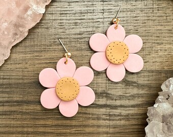 Boho Flower Earrings, Boho Flower Earrings, Polymer Clay Earrings, Pink Daisy Earrings, Trendy Boho Clay Earrings, Pink Floral Clay Earrings