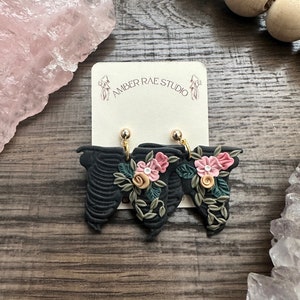 Floral Ribcage Earrings, Black Skeleton Clay Earrings, Floral Skeleton Polymer Clay Earrings, Floral Goth Earrings, Edgy Boho Earrings Clay