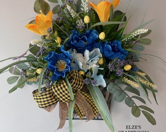 Spring Wreath For Door,Spring Baskets, Flower Baskets, Burlap,Farmhouse Wreath, Summer Wreath, Front Door Basket, Hanging flower baskets