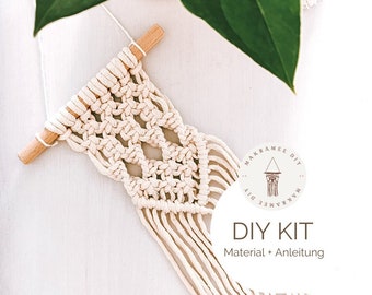 Makramee DIY Kit Wandbehang "Elodie", inkl. Video, gratis Mini-Makramee Bausatz, Bastelset, Starter-Kit für eine Makramee Geschenk Boho Deko