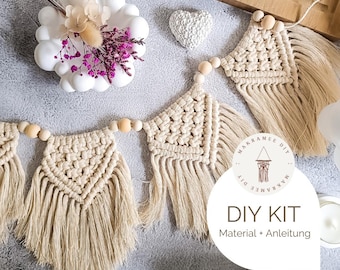 Makramee DIY Kit Boho Wimpelkette – Material u. Anleitung Makramee Girlande mit Holzperlen – PDF & Video Anleitung Makramee Set für Anfänger