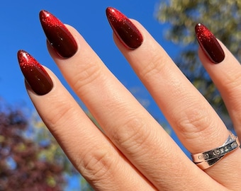 EVELYN Press On Nails - French Cat Eye Vermelho - conjunto de 10 unhas de luxo feitas sob encomenda
