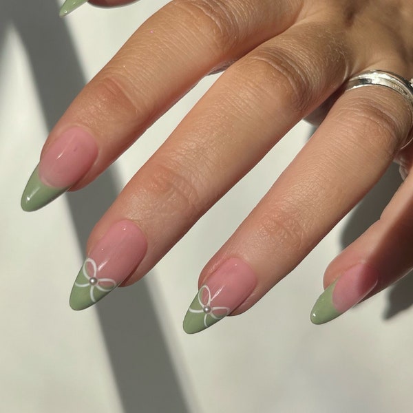 HELEN Press On Nails - Green French with Bows - set of 10 luxury made to order nails