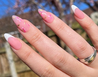 LYDIA Press On Nails - Pink Flowers with Gold Leaf - set of 10 luxury made to order nails