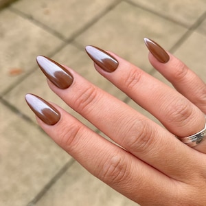 Uñas postizas WHITNEY - Donut glaseado con chocolate - juego de 10 uñas de lujo hechas a pedido