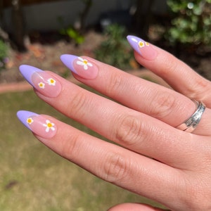 DAISY Press On Nails - Purple French with Daisies - set of 10 luxury made to order nails