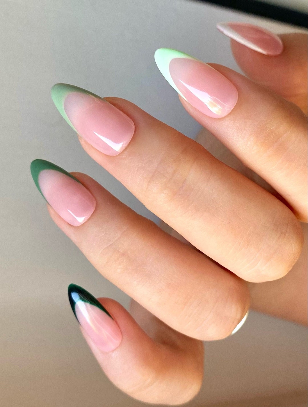 FREYA Press on Nails Green Gradient French Set of 10 hq photo