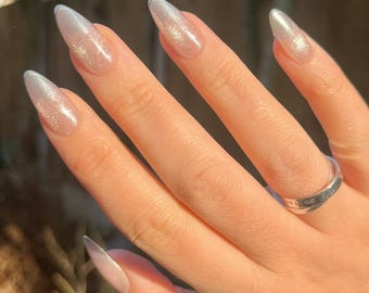 SARA Press On Nails - Silver Cat-Eye - set of 10 luxury made to order nails