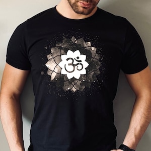 Mandala Shirt, Blume des Lebens Shirt, Heilige Geometrie Shirt, spirituelles Shirt, spirituelles Geschenk, Meditation Shirt, Yoga Top, Manifestierendes Shirt