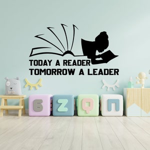 Fille Lire Livres Wall Decal- Stars Moon Wall Art-Reading Corner Quotes Wall Decor-Children Reading Wall Art-Child Room Nursery Decor RE0026