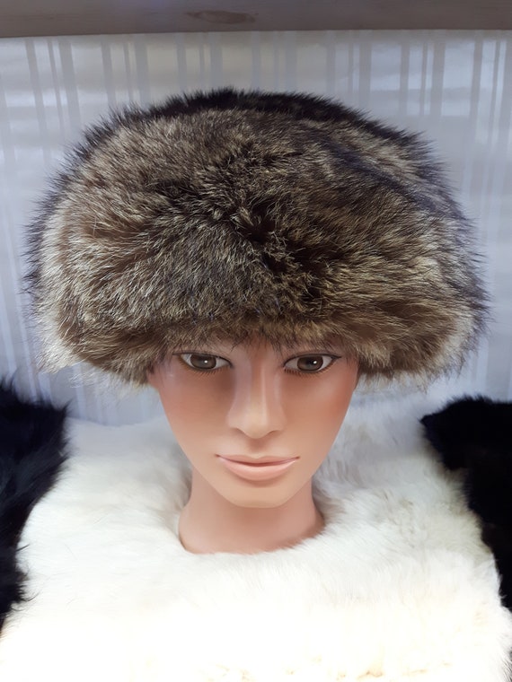 Vintage Lilly Dache 1960's Coyote Fur Hat.